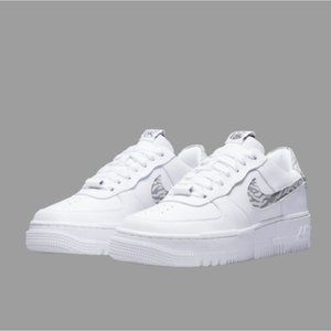 NEW! NIKE Air Force 1 Pixel SE Zebra Swoosh Women's Size 9